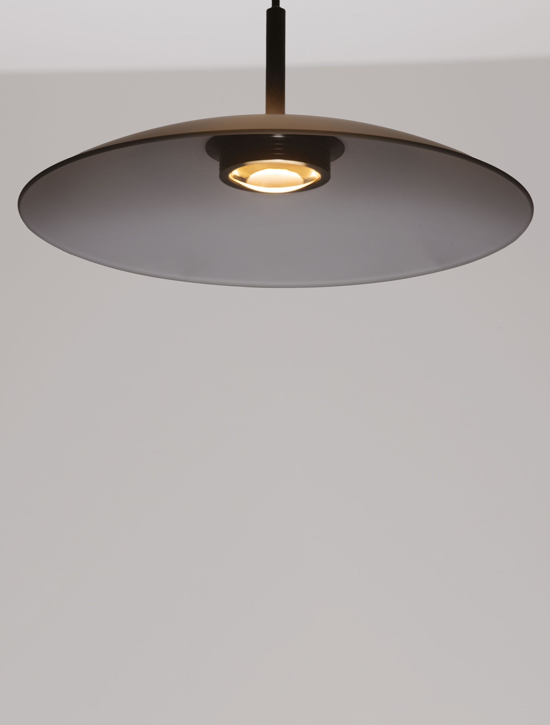 POLIFEMO | H 140 D 40 cm | 12 W | 3000 K | 1360 lm | IP20 | Black/Smokey | Glass/Metal