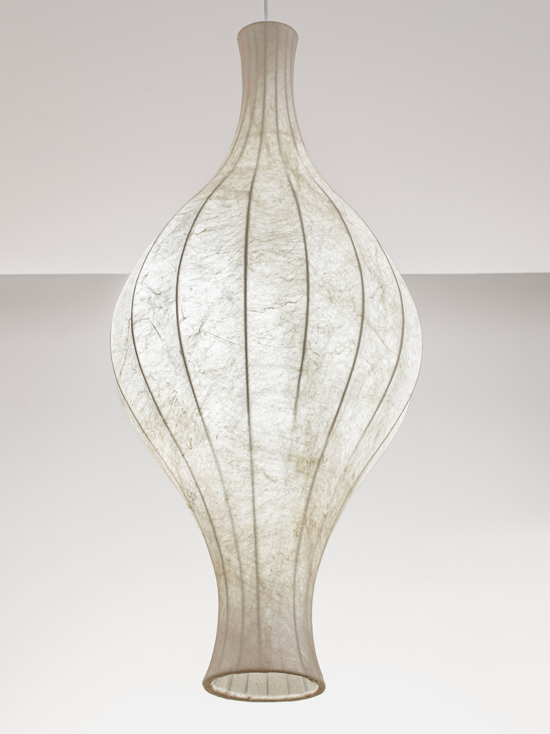 SEDA | H 240 D 38 cm | 12 W | IP20 | White | Metal/Silk