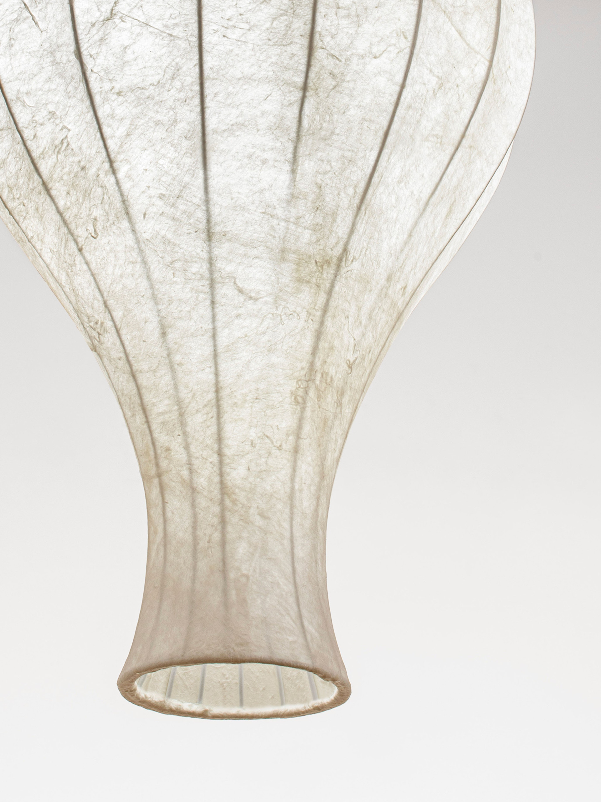 SEDA | H 240 D 38 cm | 12 W | IP20 | White | Metal/Silk