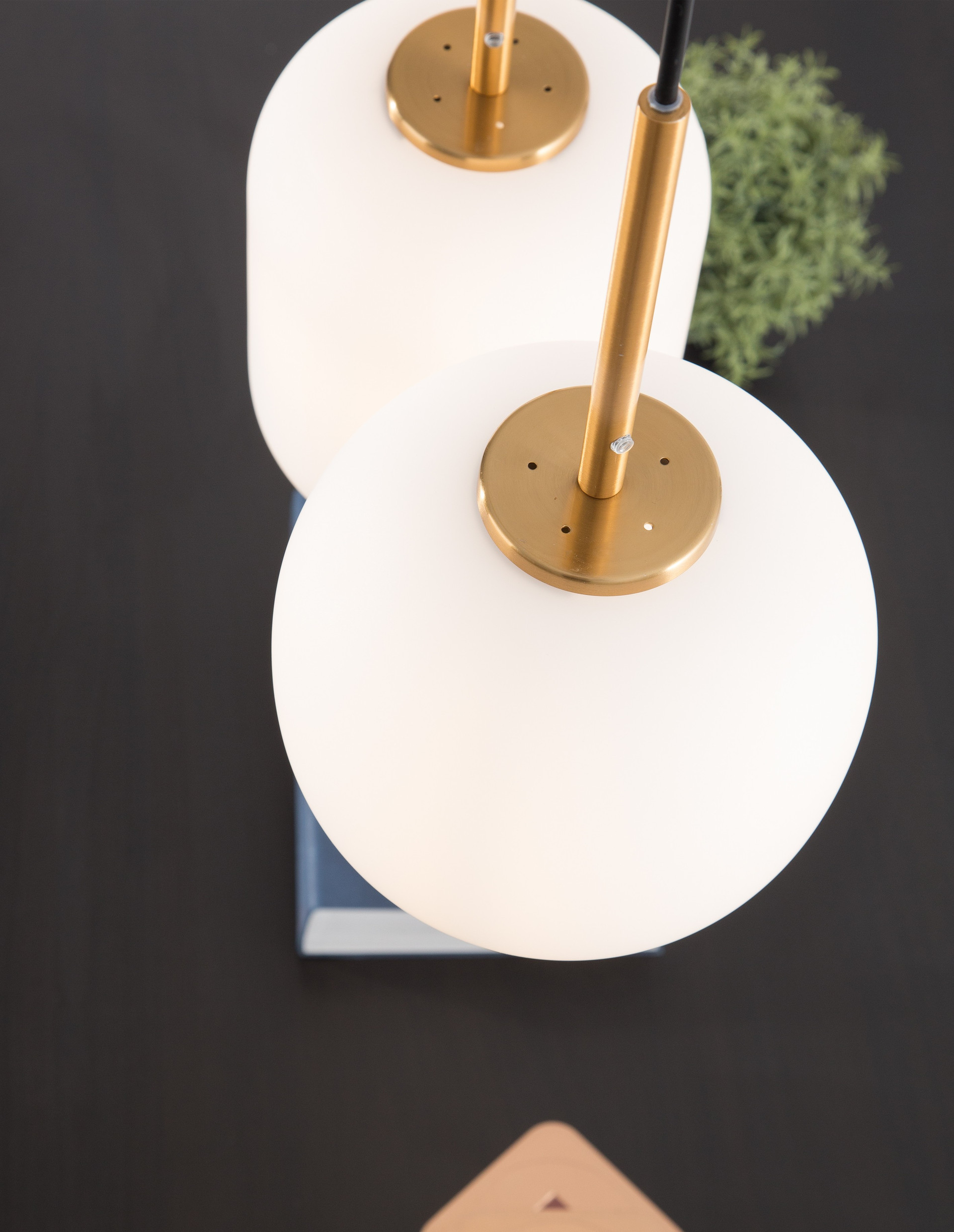 LATO | L 53 W 9 H 120 cm | 15 W | IP20 | White/Gold | Glass/Metal/Fabric