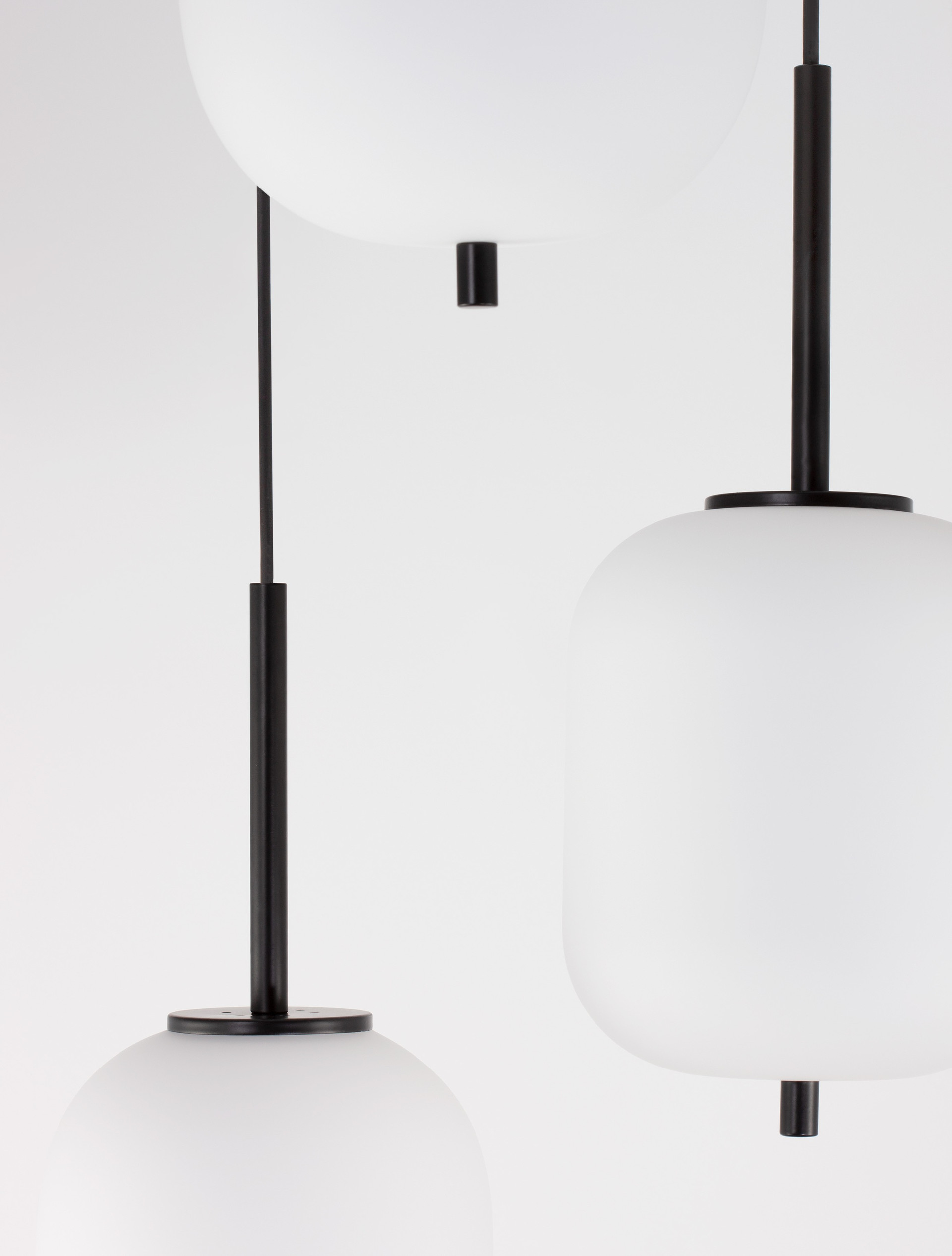 LATO | H 120 D 30 cm | 15 W | IP20 | Black/White | Glass/Metal/Fabric