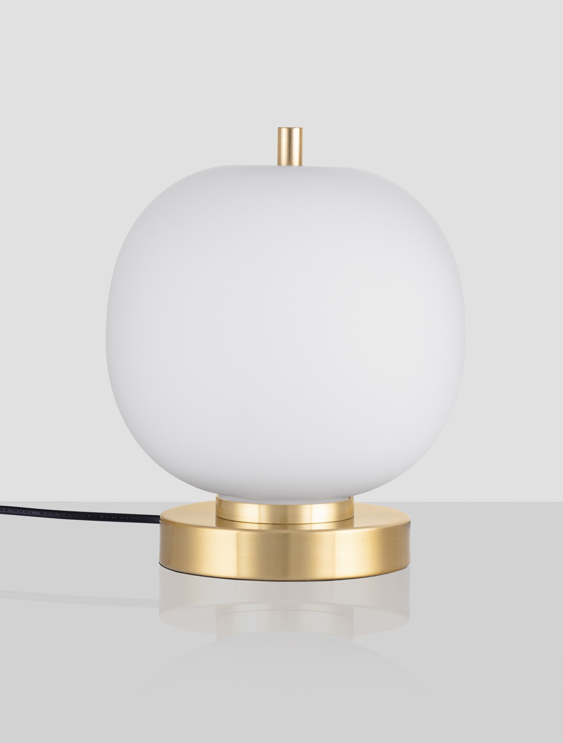 LATO | H 22.5 D 18.5 cm | 5 W | IP20 | White/Gold | Glass/Metal
