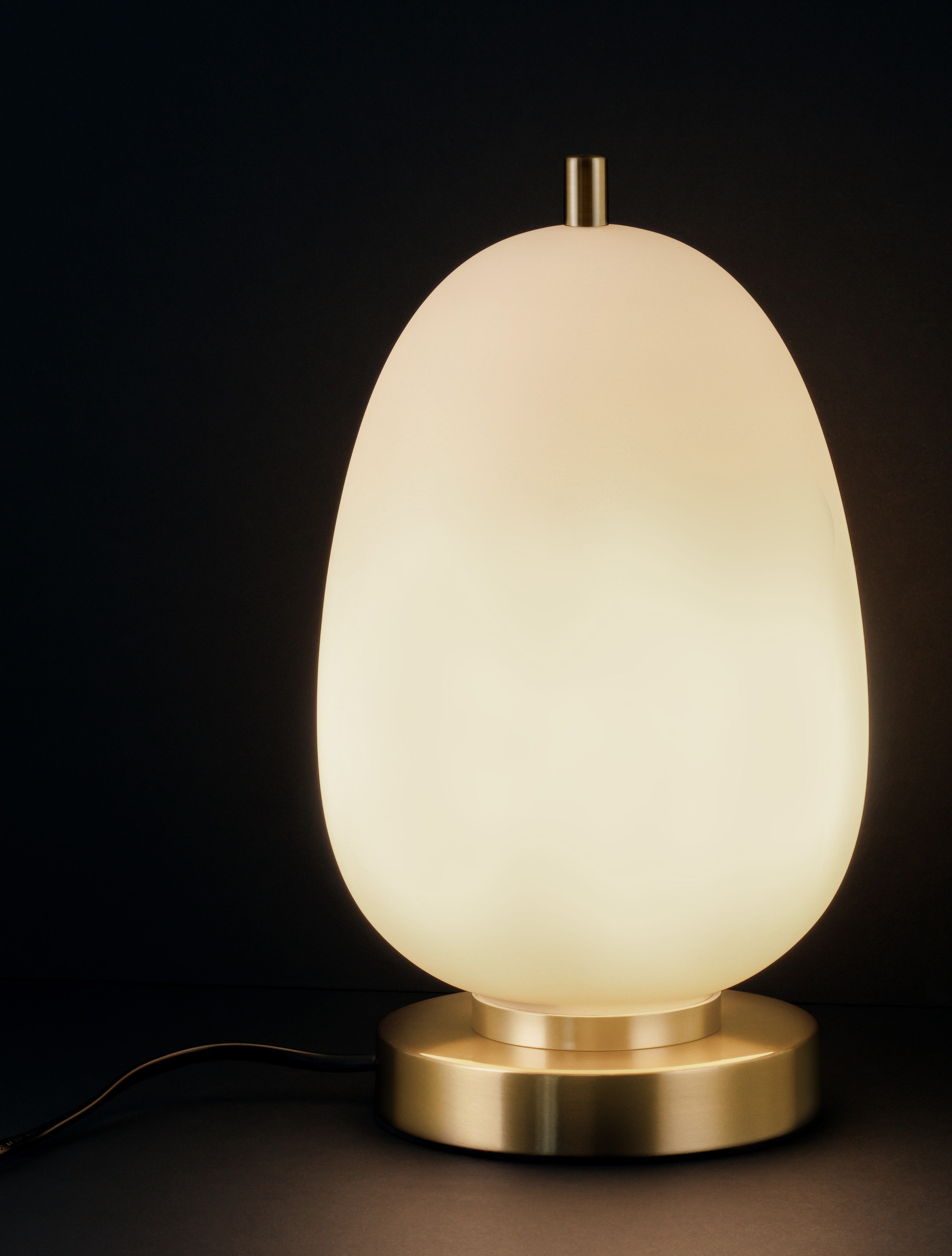 LATO | H 28 D 15.8 cm | 5 W | IP20 | White/Gold | Glass/Metal