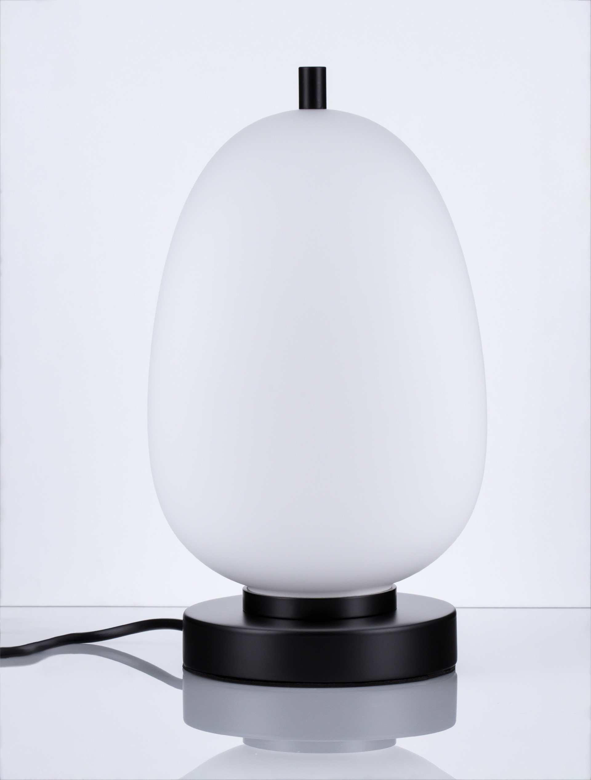 LATO | H 28 D 15.8 cm | 5 W | IP20 | Black/White | Glass/Metal