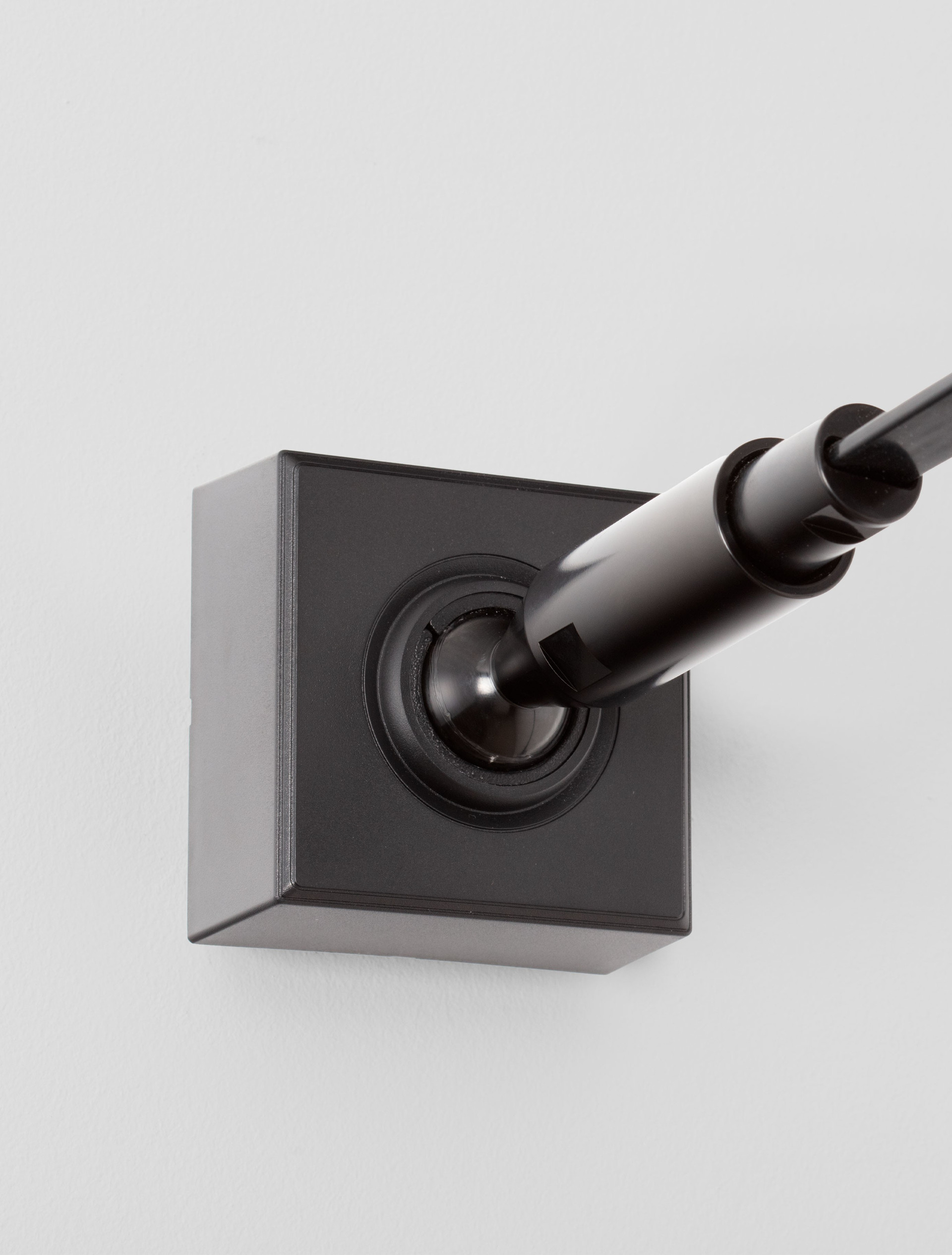 Symmetric B-Track-L304