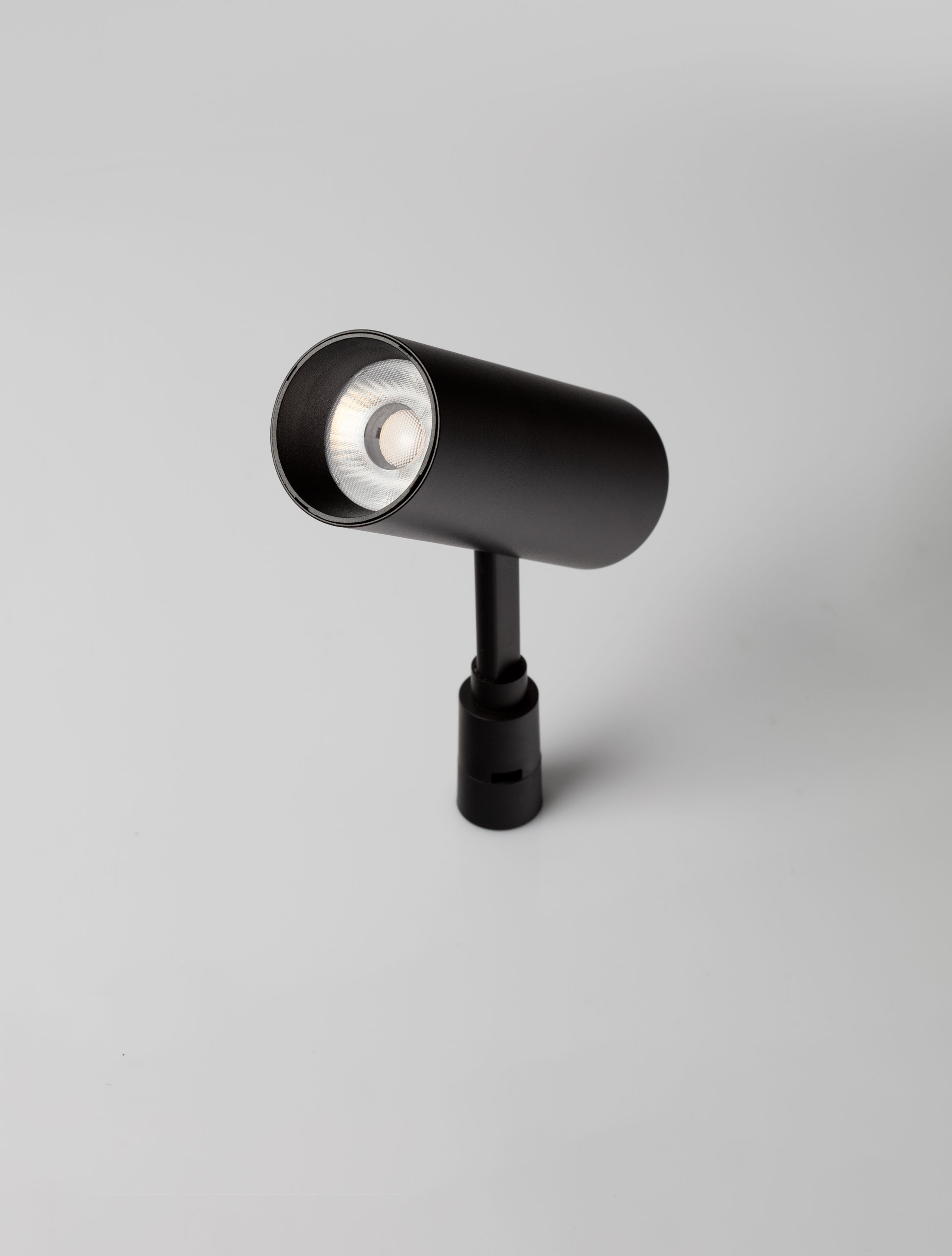 Chroma B30-12W-Triac-A36-H13