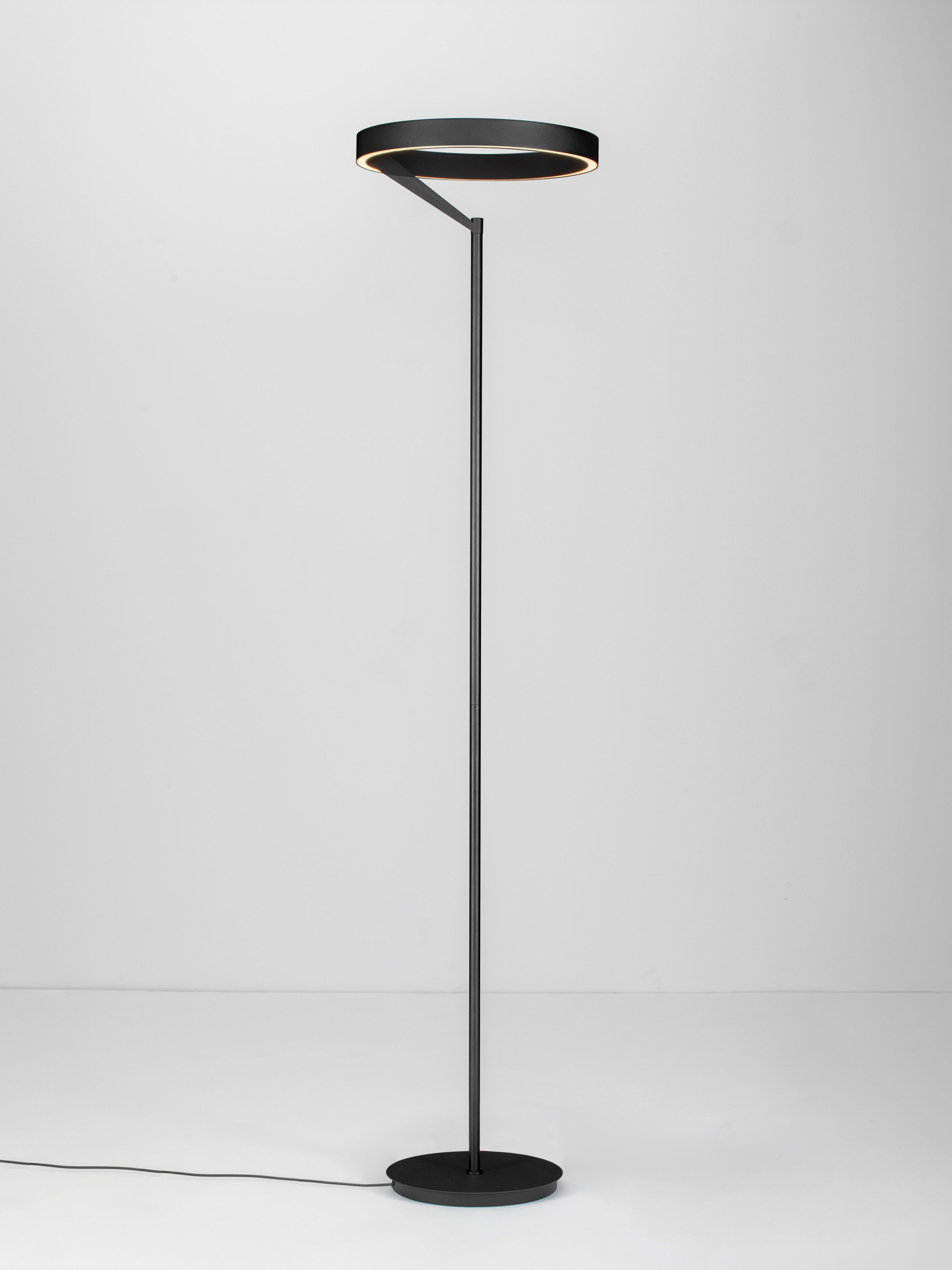 ADALIZ | H 180 D 40 cm | 38 W | 3000 K | 1623 lm | IP20 | Schwarz | Aluminium/Metall/Silikon