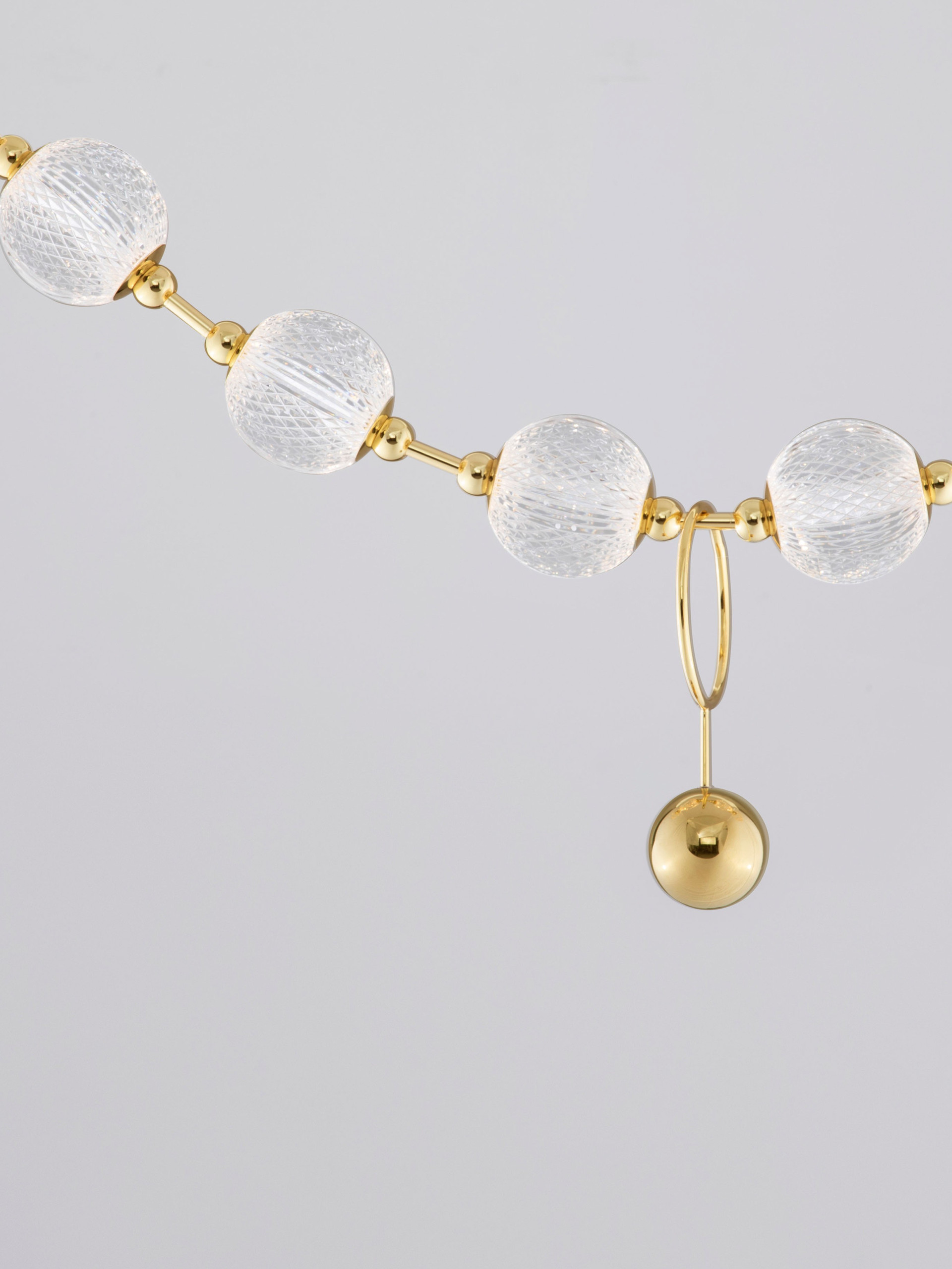 BRILLANTE | L 185 H 120 cm | 49 W | 3200 K | 3256 lm | IP20 | Gold | Aluminum/Acrylic