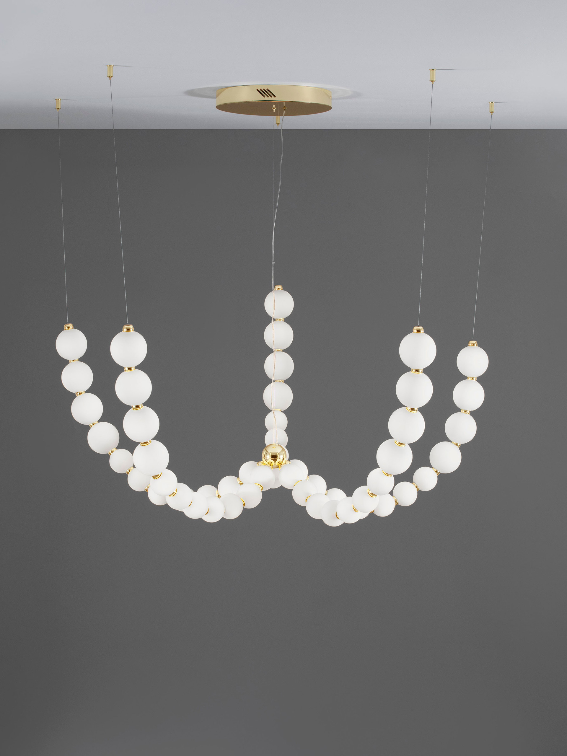 PERLA | H 150 D 118 cm | 125 W | 3000 K | 11377 lm | IP20 | Weiß/Gold | Glas/Metall