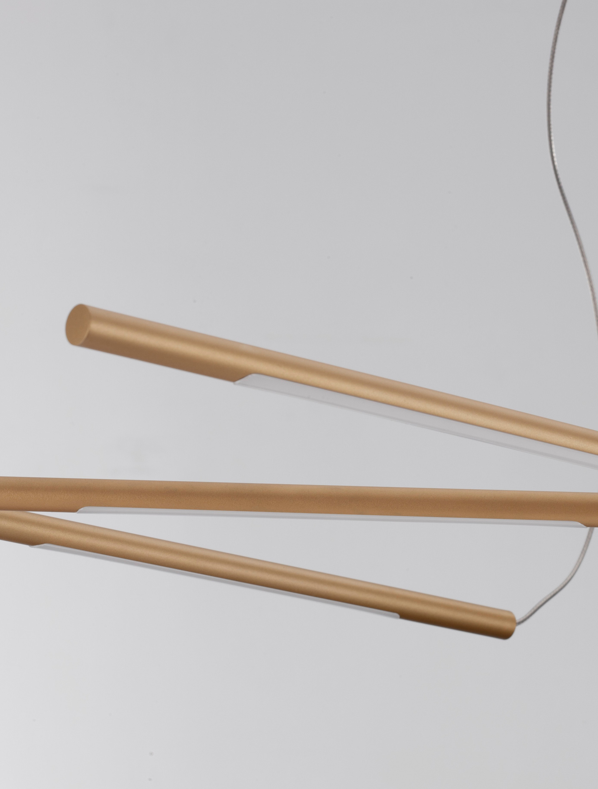 RACCIO | L 115 W 53 H 200 cm | 27 W | 3000 K | 1308 lm | IP20 | Brass Gold | Metal/Acrylic