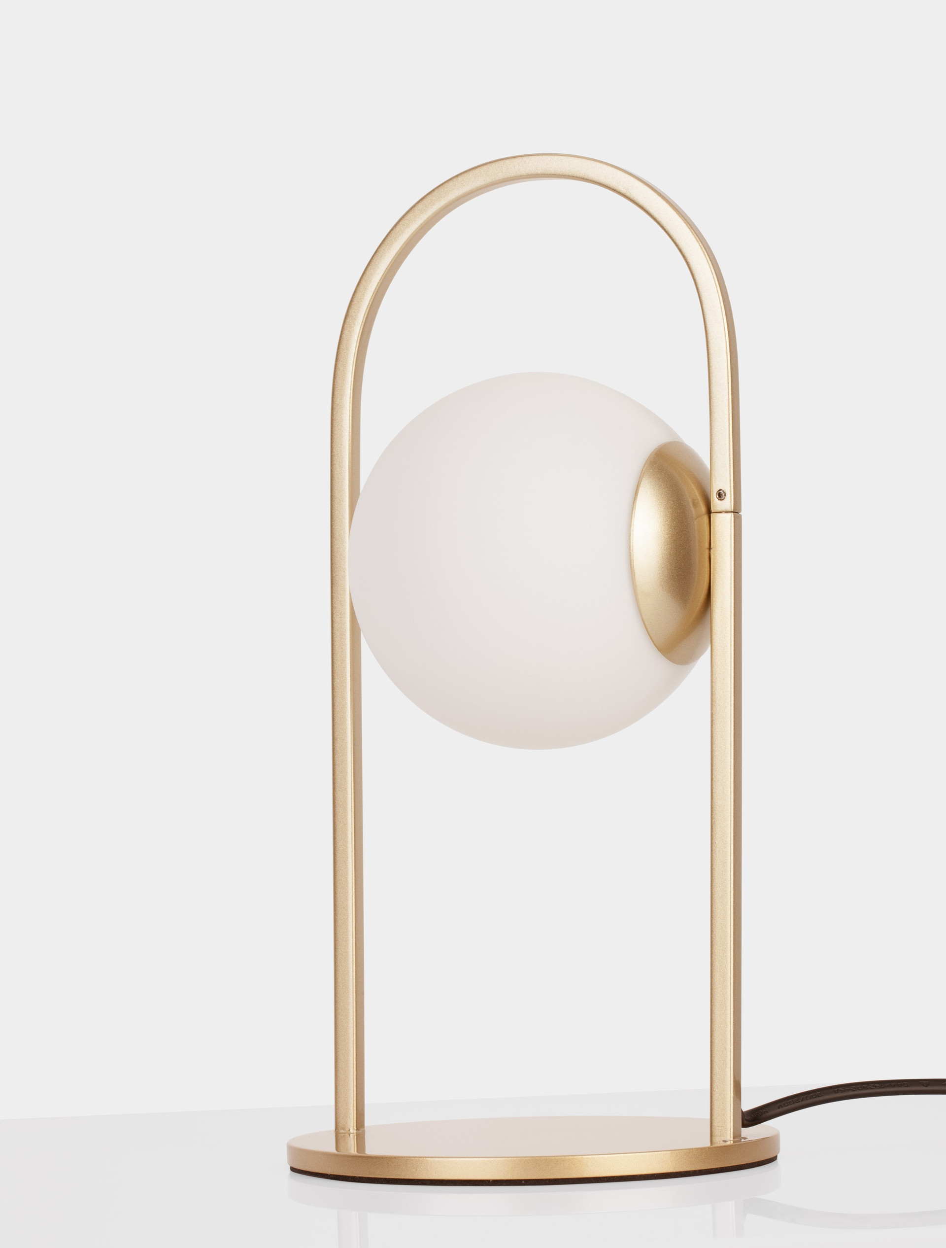 HOOK | H 32 D 15.5 cm | 5 W | 3000 K | 489 lm | IP20 | White/Gold | Glass/Metal