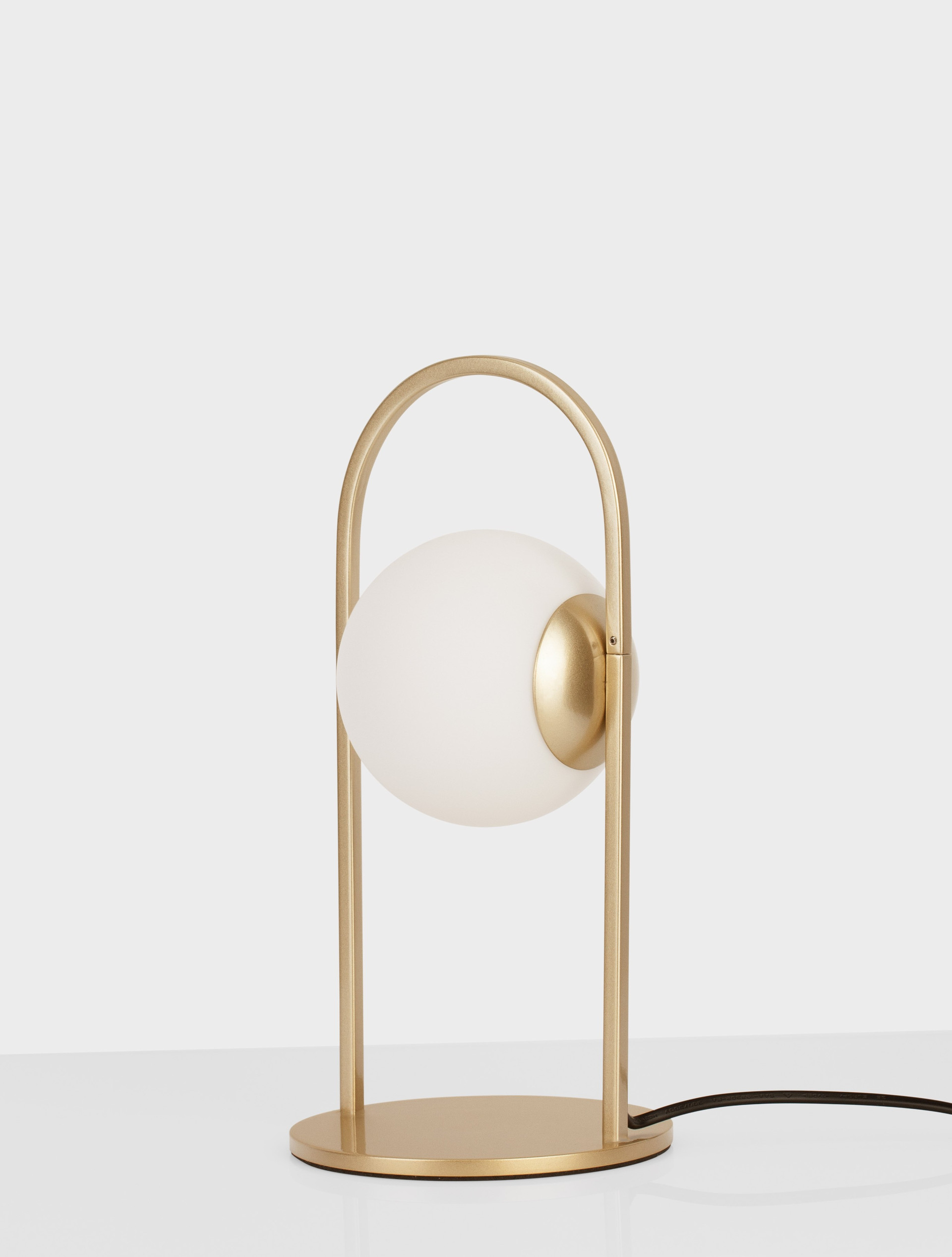 HOOK | H 32 D 15.5 cm | 5 W | 3000 K | 489 lm | IP20 | White/Gold | Glass/Metal