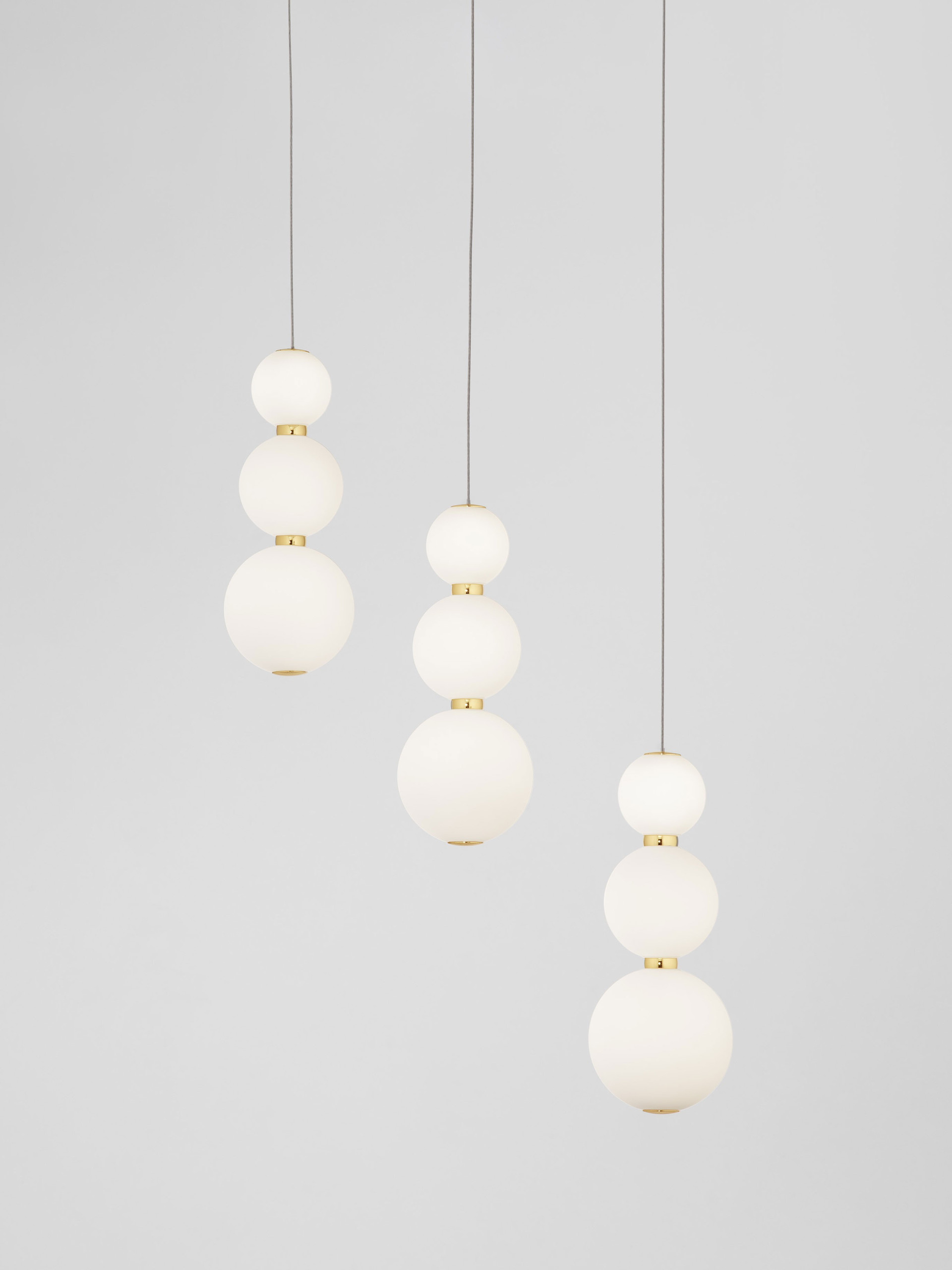 PERLA | L 70 W 10 H 150 cm | 25 W | 3000 K | 2265 lm | IP20 | White/Gold | Glass/Metal