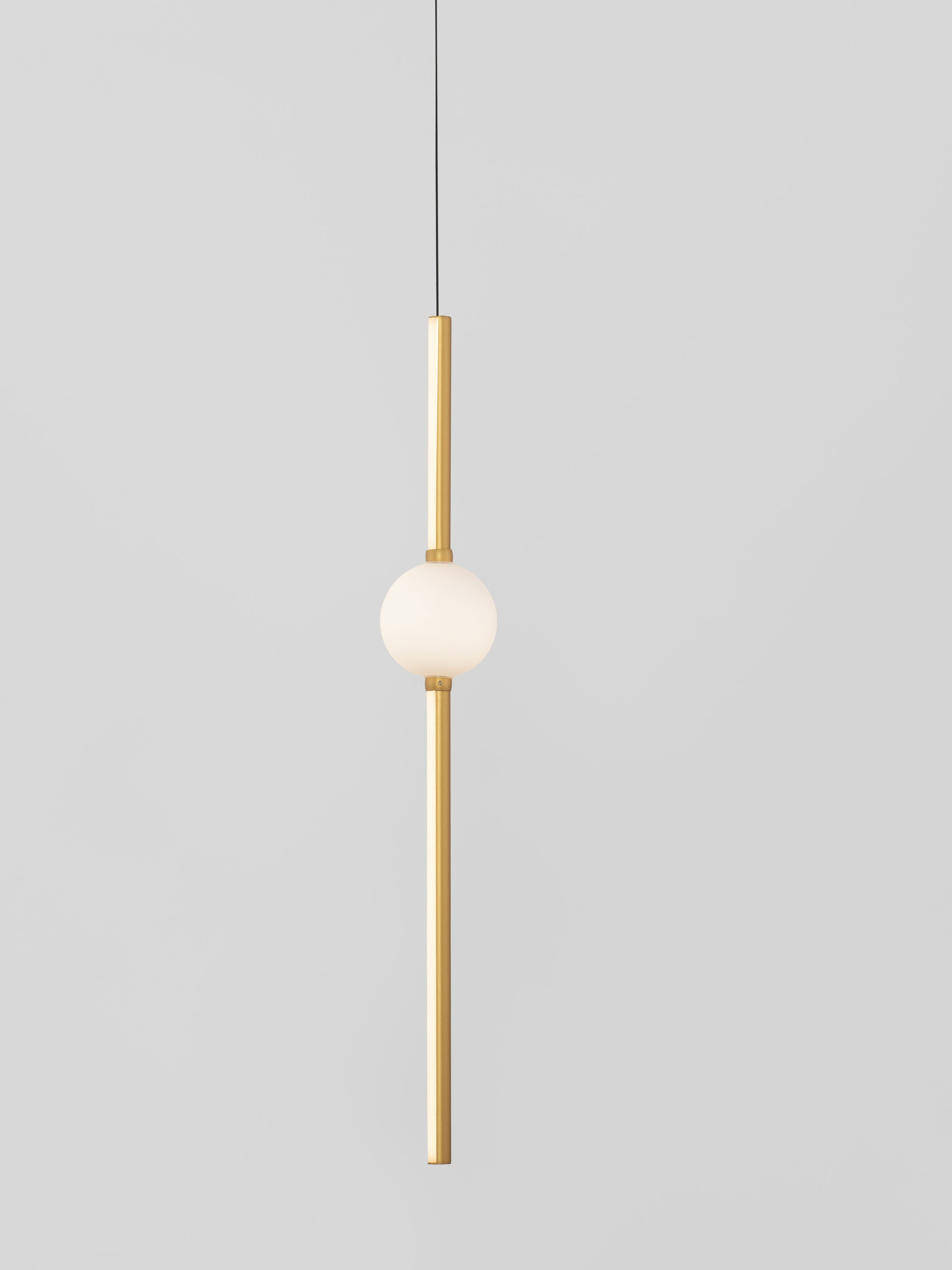 ACROBAT | H 120 D 12 cm | 19 W | 3000 K | 1131 lm | IP20 | Black/White/Gold | Glass/Aluminum