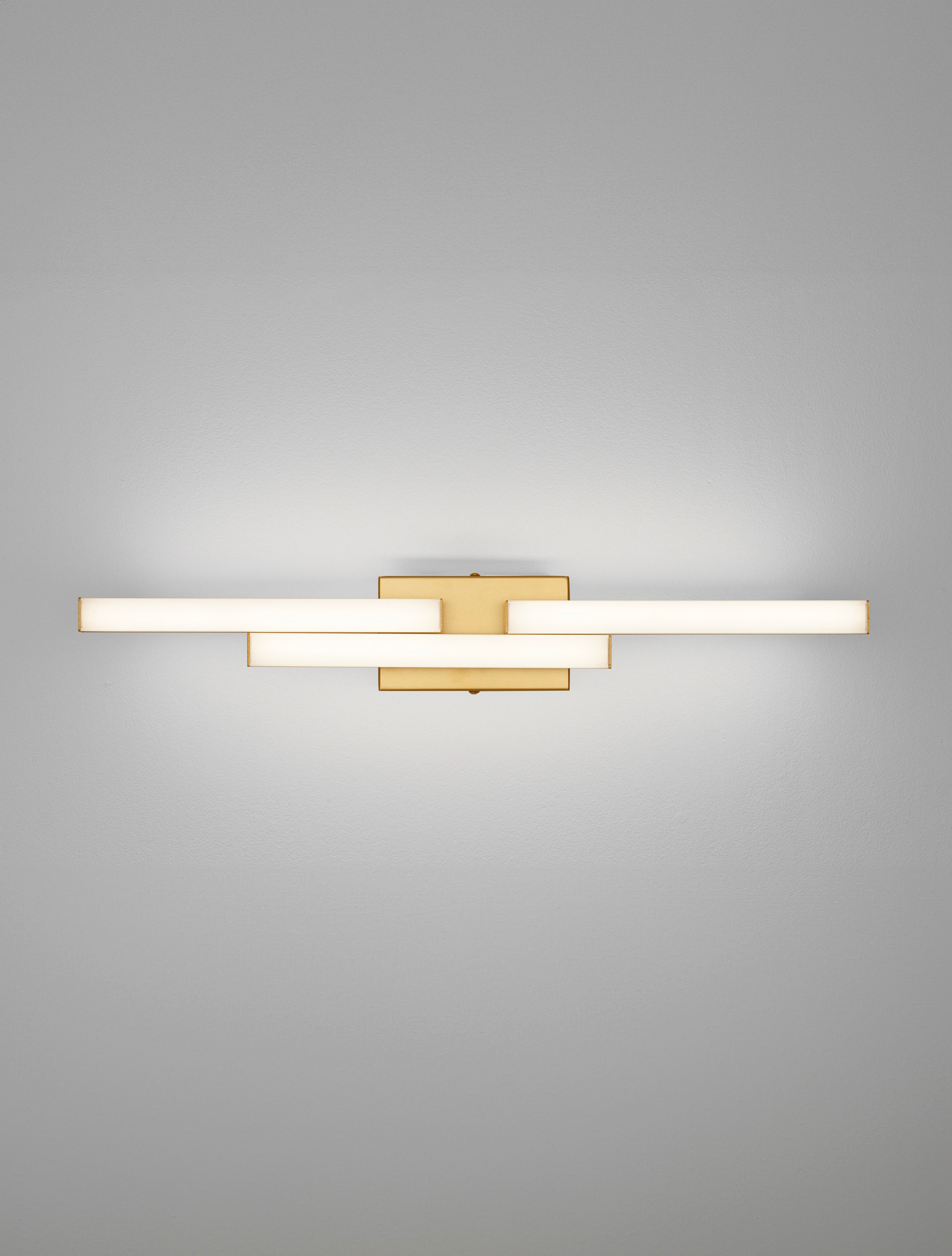 ATOM | L 60 W 7 H 9 cm | 14 W | 4000 K | 1342 lm | IP44 | Gold | Aluminum/Acrylic