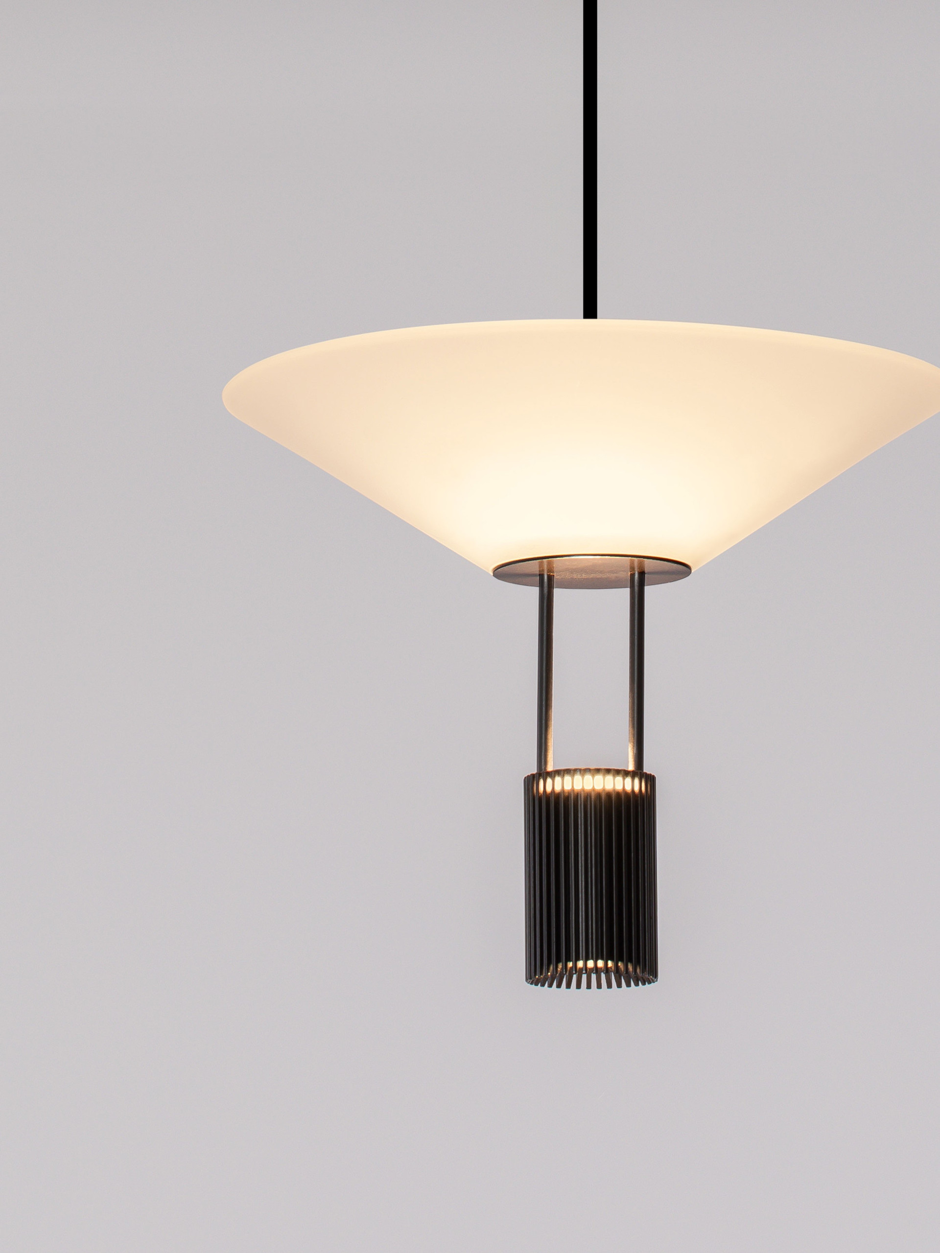 ANAFI | H 210 D 22 cm | 8 W | 3000 K | 395 lm | IP20 | Negro | Acero/Aluminio/Acrílico