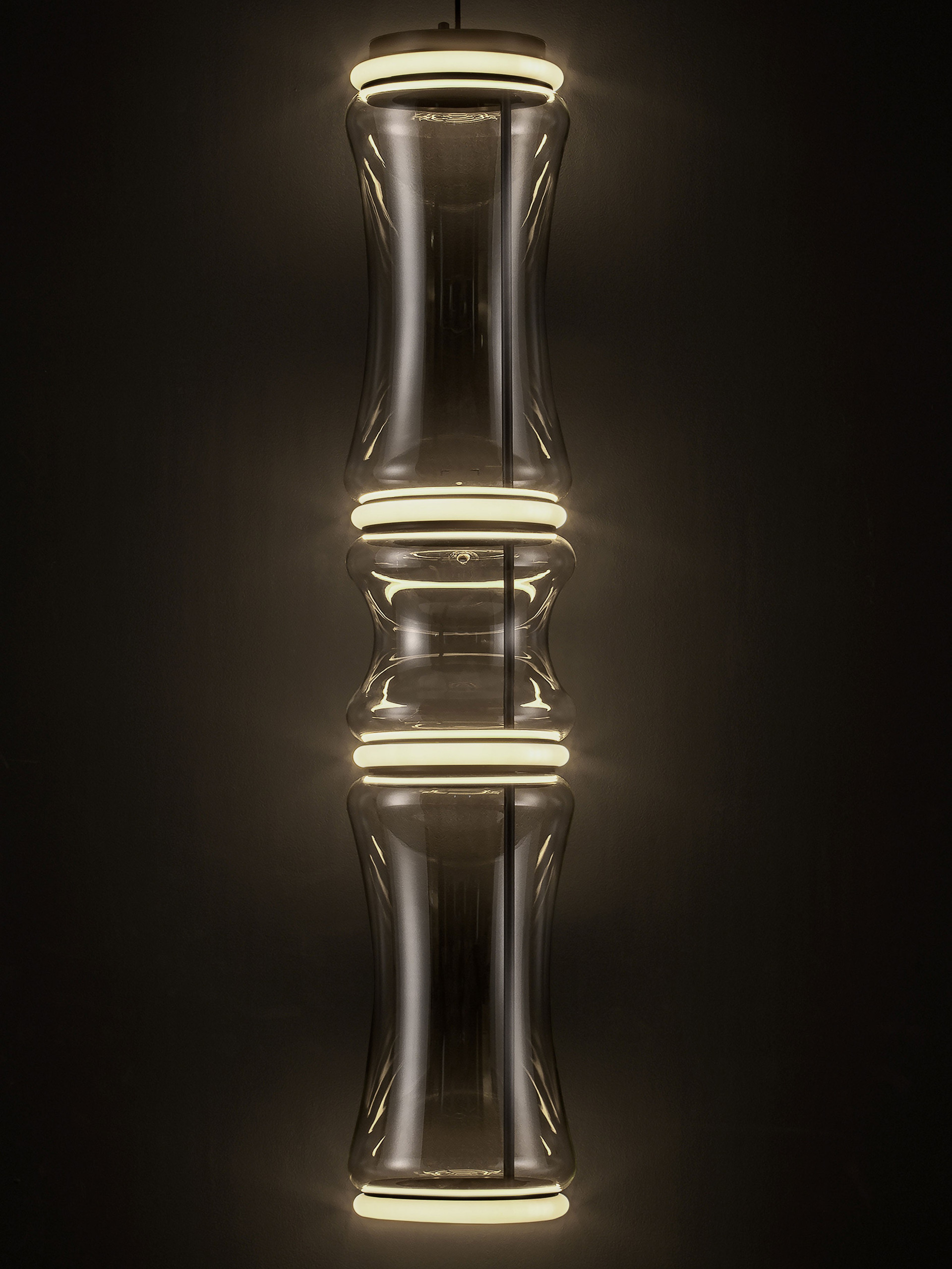 ANAPNOE | H 340 D 21.5 cm | 39 W | 3000 K | 928 lm | IP20 | Black | Steel/Glass/Aluminum