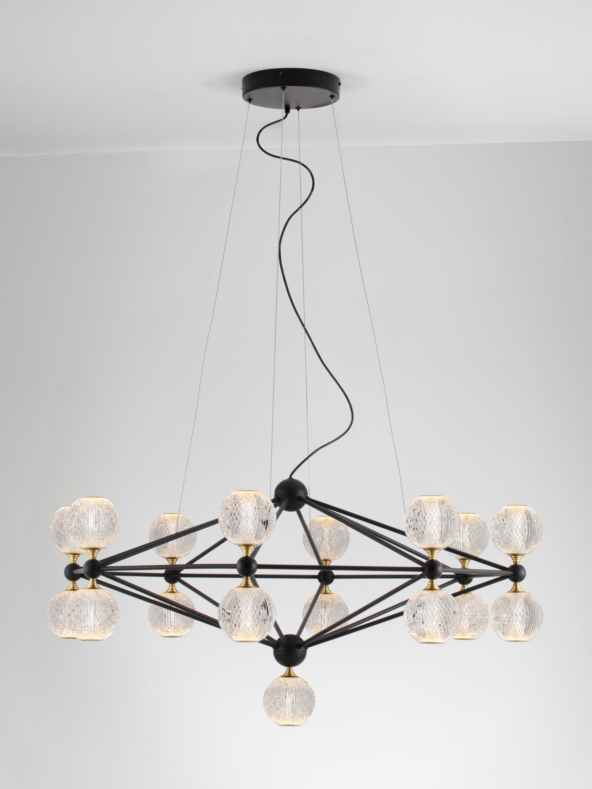 BELINDA | H 120 D 105 cm | 78 W | 3000 K | 4492 lm | IP20 | Black | Aluminum/Acrylic