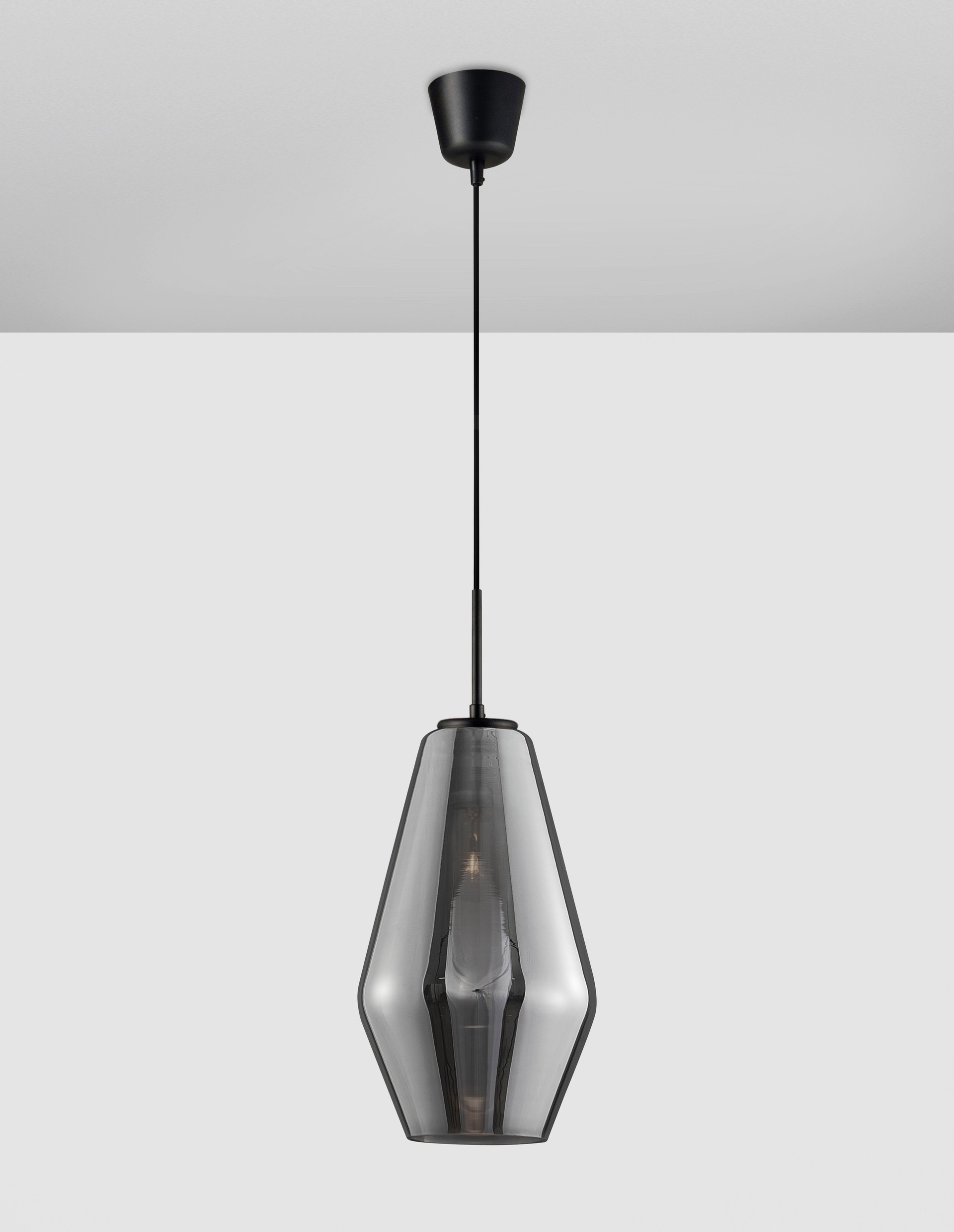 VEIRO | Smokey | Glass/Metal/Fabric