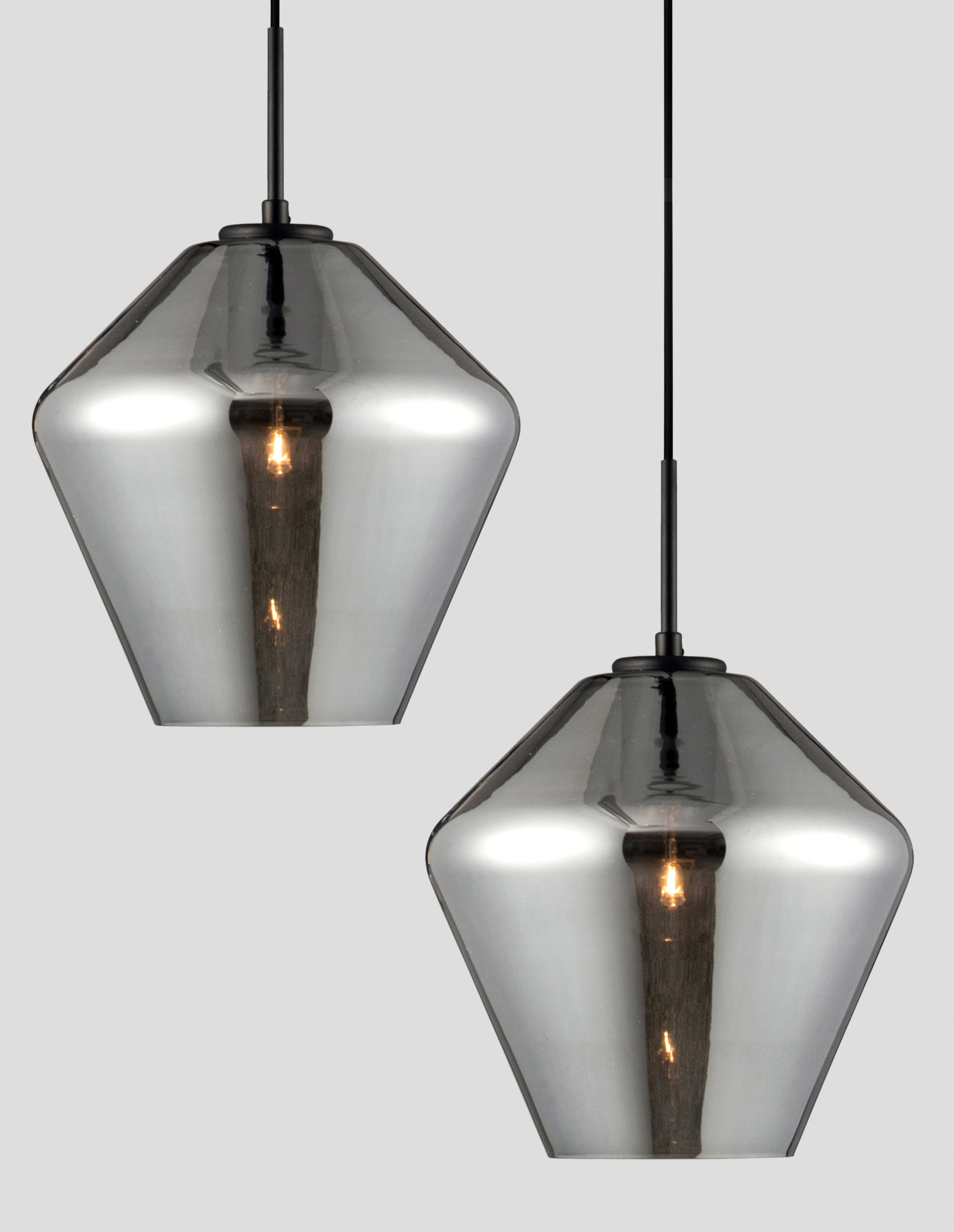VEIRO | Smokey | Glass/Metal/Fabric