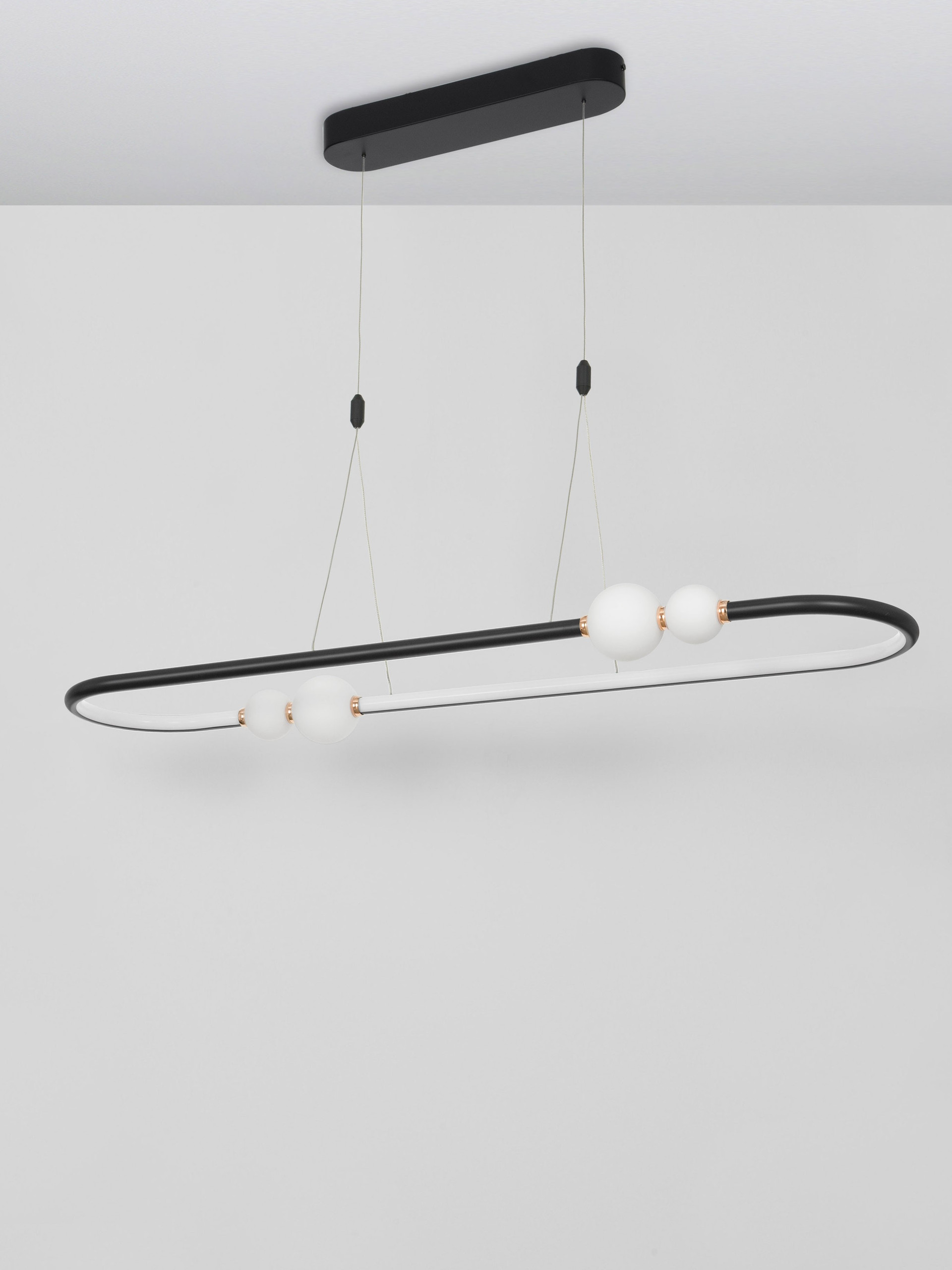 CELIA | L 100 W 29 H 120 cm | 45 W | 3000 K | 3408 lm | IP20 | Black/White | Glass/Aluminum