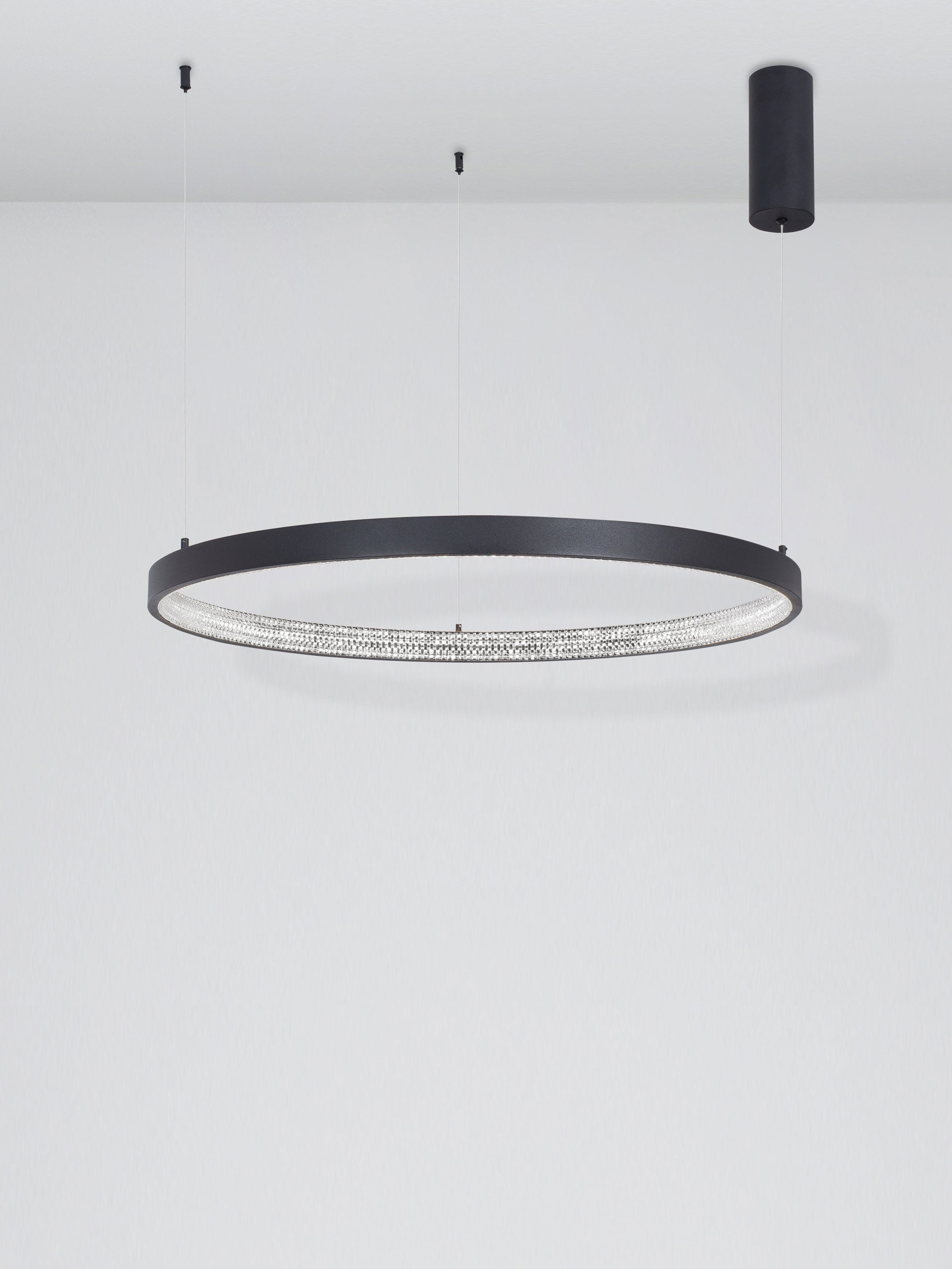 PRESTON | H 120 D 80 cm | 50 W | 3000 K | 2727 lm | IP20 | Black | Aluminum/Acrylic