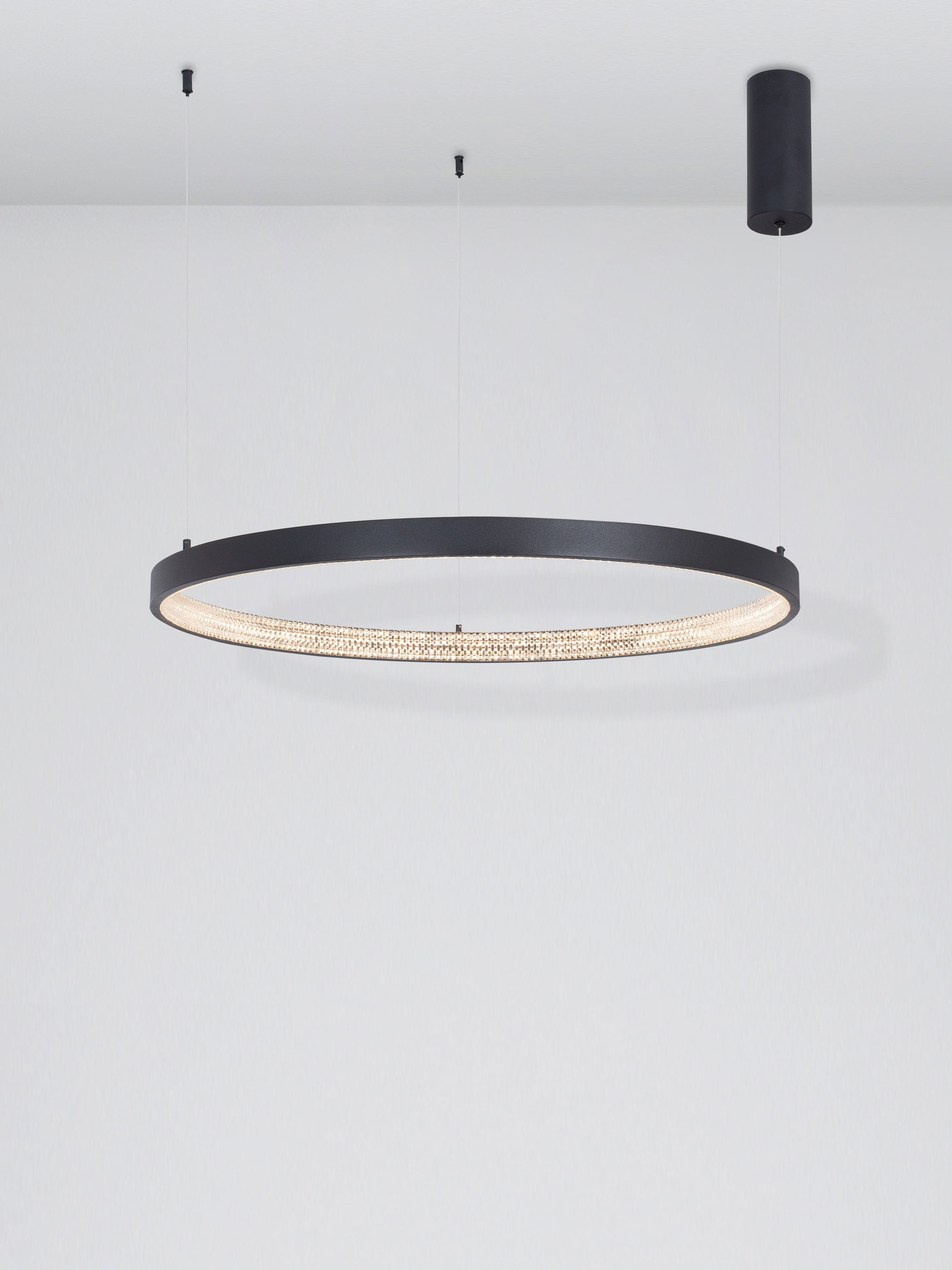 PRESTON | H 120 D 80 cm | 50 W | 3000 K | 2727 lm | IP20 | Black | Aluminum/Acrylic