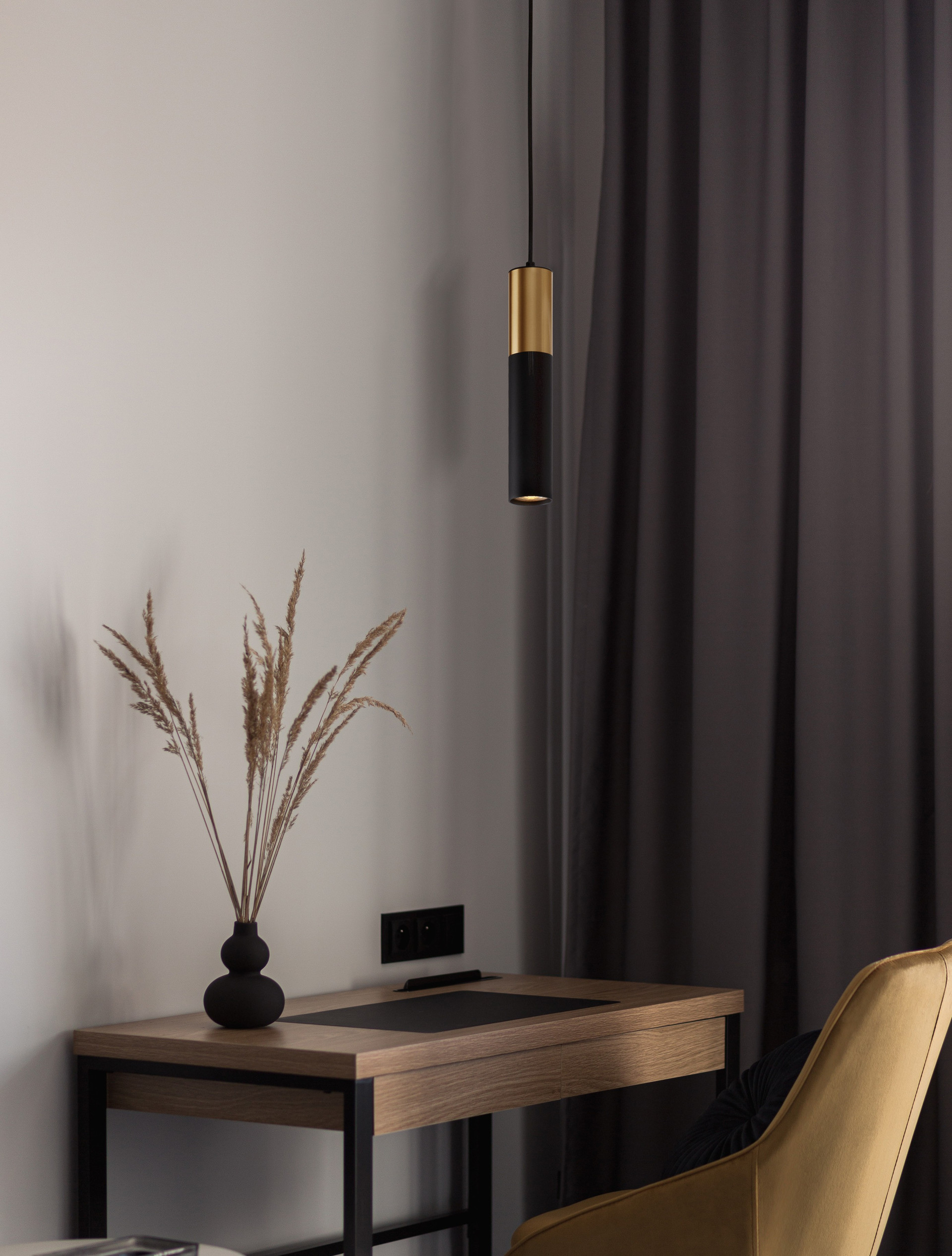 PONGO | H 180 D 5.6 cm | 10 W | IP20 | Black/Gold | Aluminum