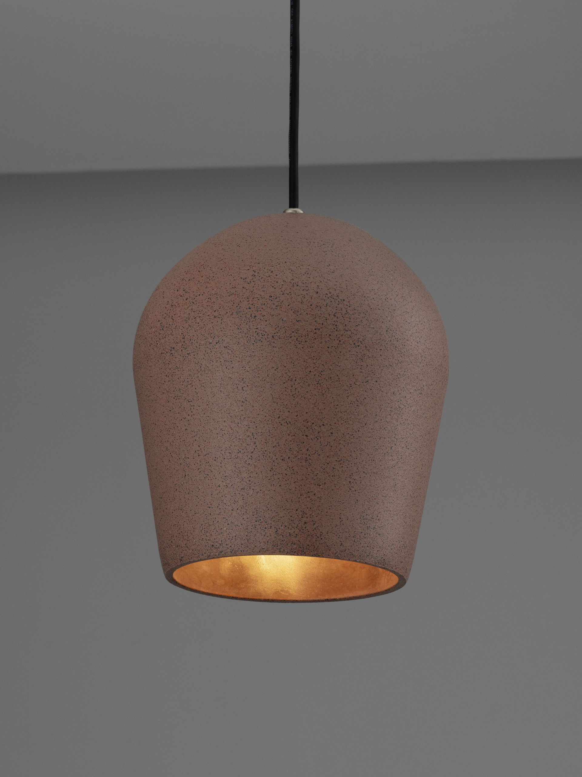 OMIO | H 200 D 20 cm | 12 W | IP55 | Red | Concrete