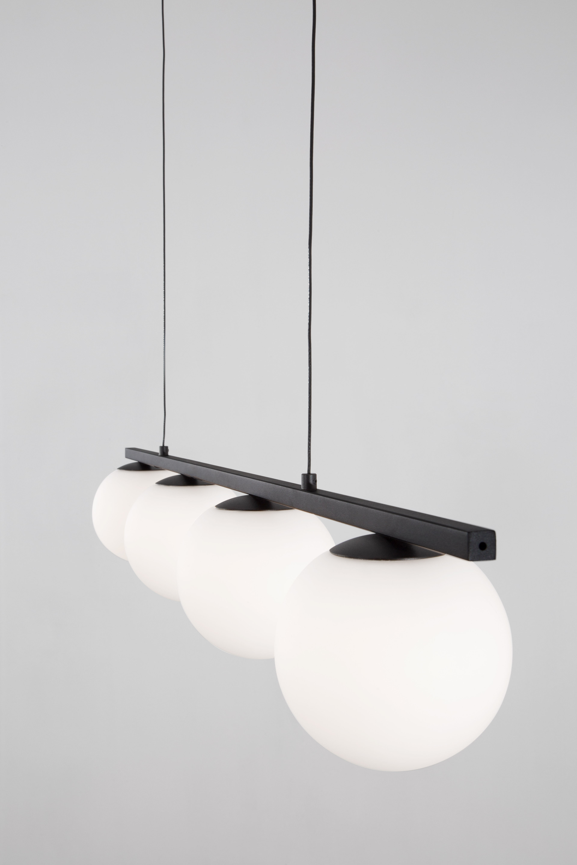JOLINE | L 72 W 12.5 H 120 cm | 26 W | 3200 K | 1870 lm | IP20 | Schwarz/Weiß | Glas/Aluminium/Metall