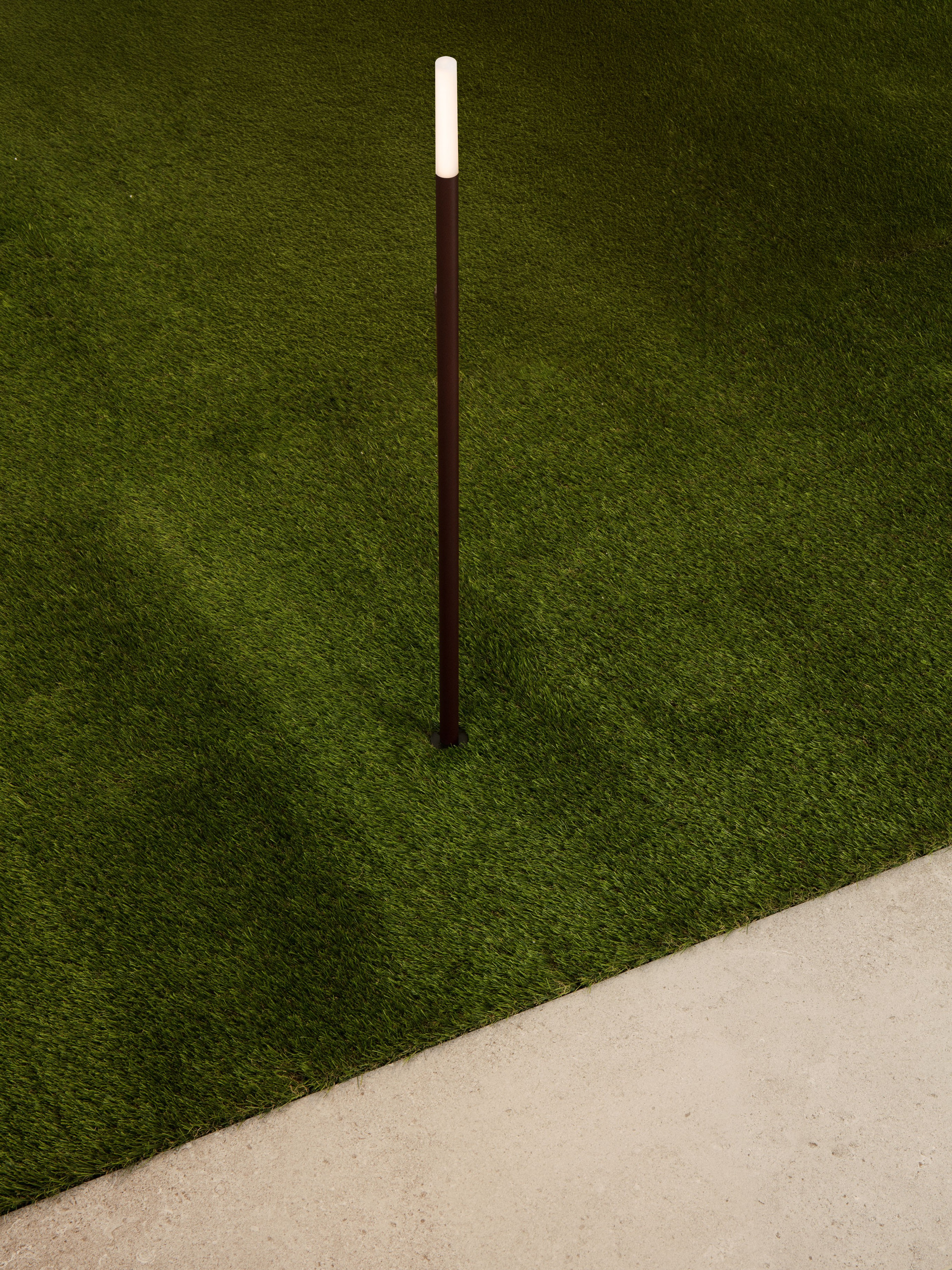 SLICK | H 90 D 2.2 cm | 3 W | 3000 K | 160 lm | IP65 | Corten | Stainless Steel