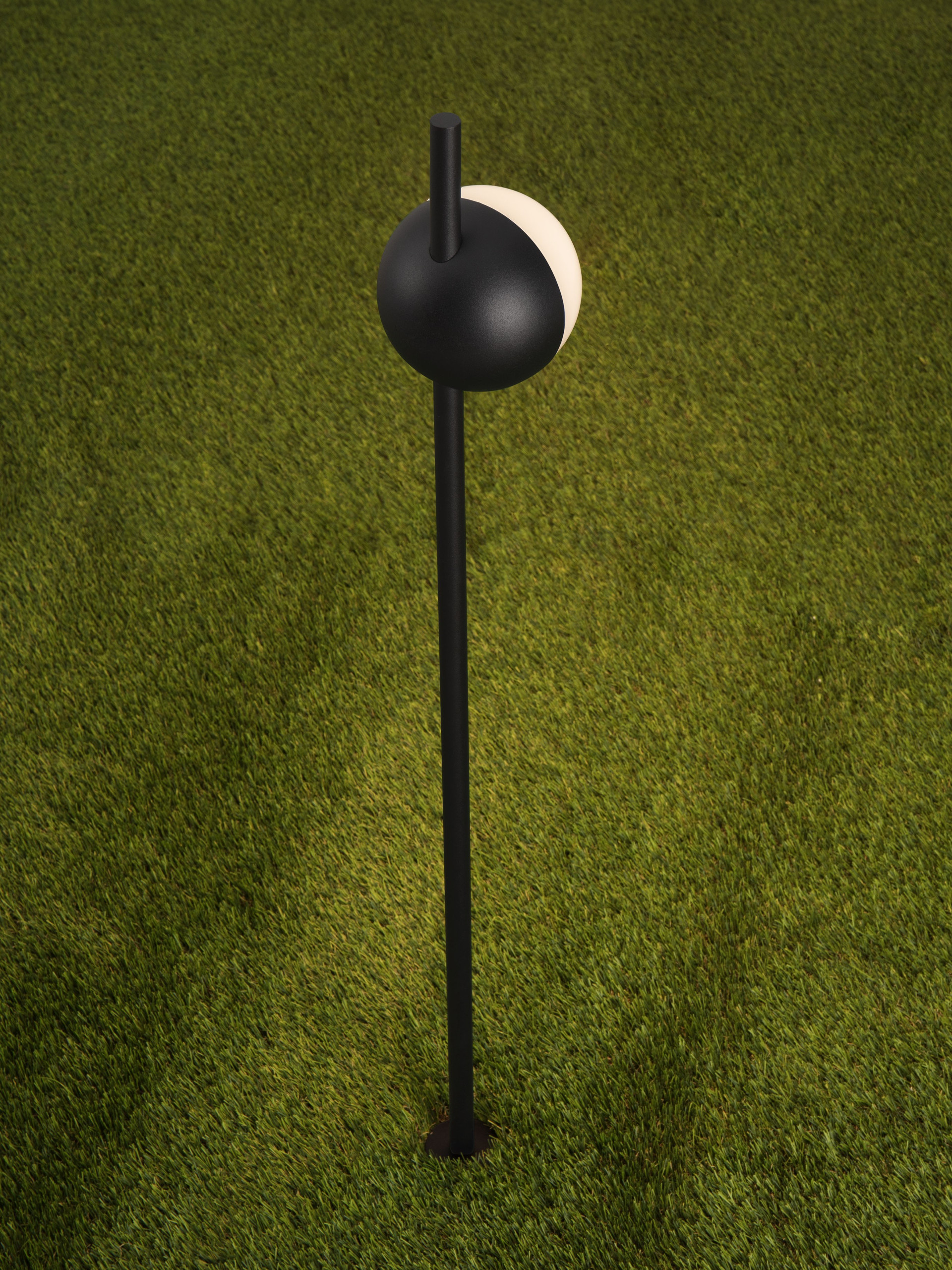 MAKO | W 11 H 80 D 11 cm | 5 W | 3000 K | 300 lm | IP65 | Black | Aluminum