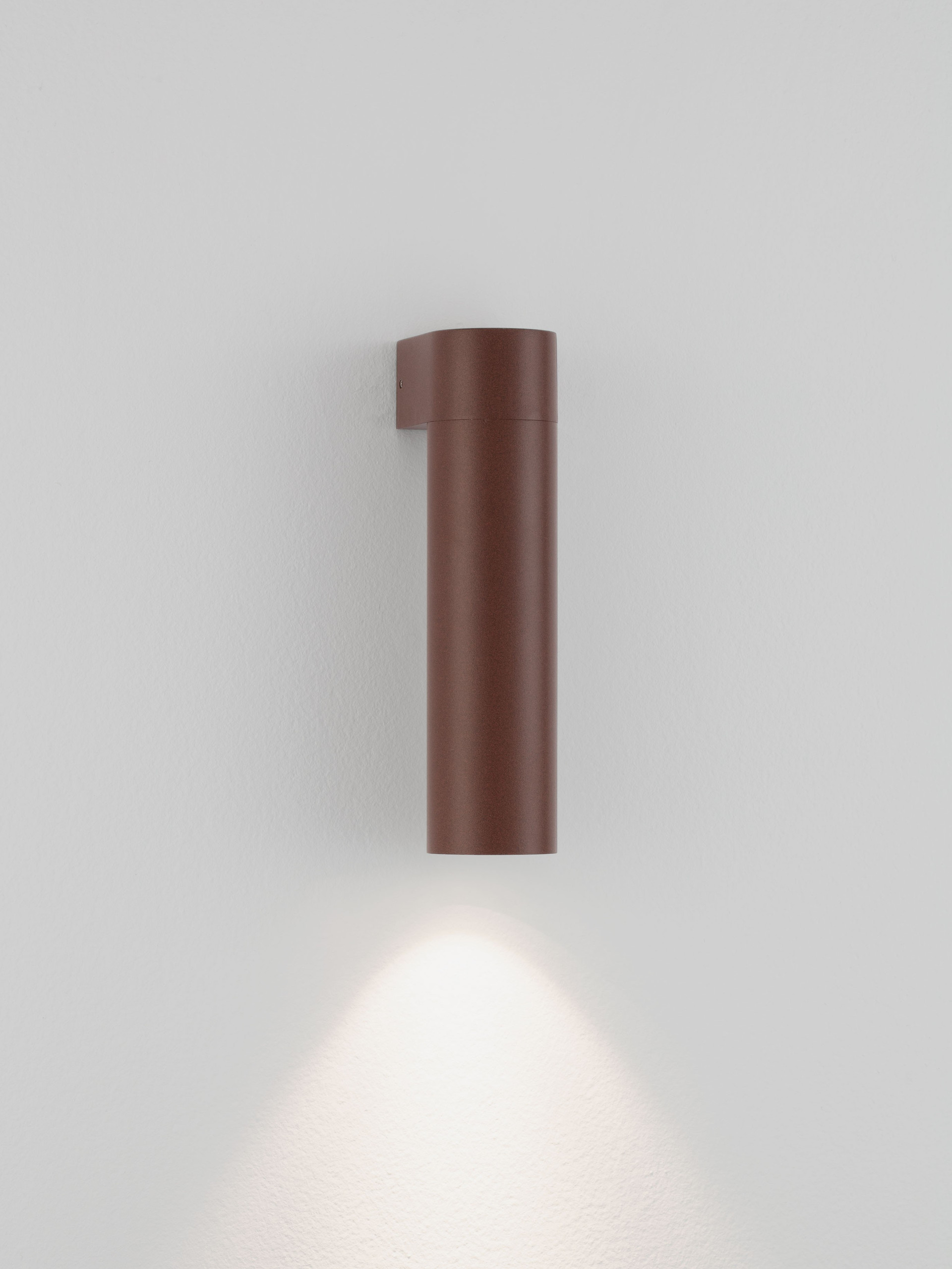 LUSY | W 7 H 20 D 5 cm | 5 W | 3000 K | 310 lm | IP65 | Corten | Aluminum